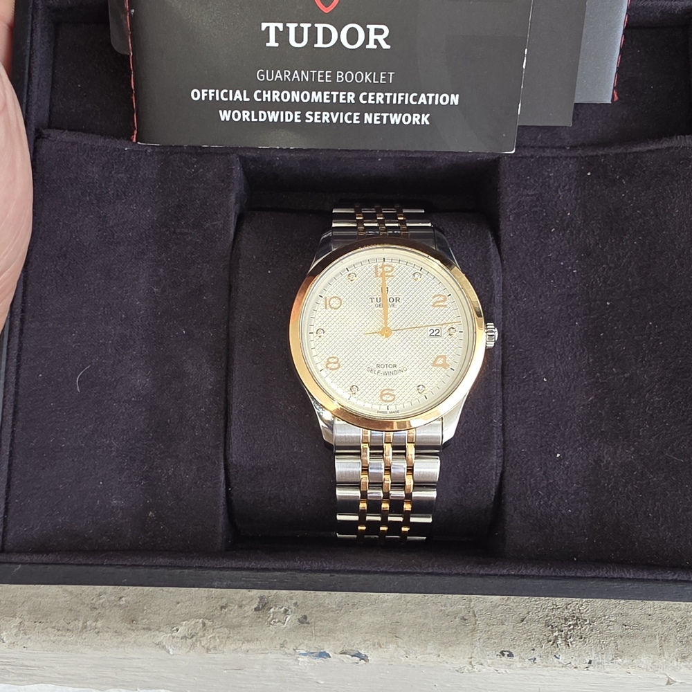Tudor Two-Tone Silver and Gold Jubilee Bracelet Dress Watch - Picture 4 of 5
